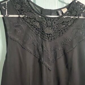 H&M Divided Black lace top dress